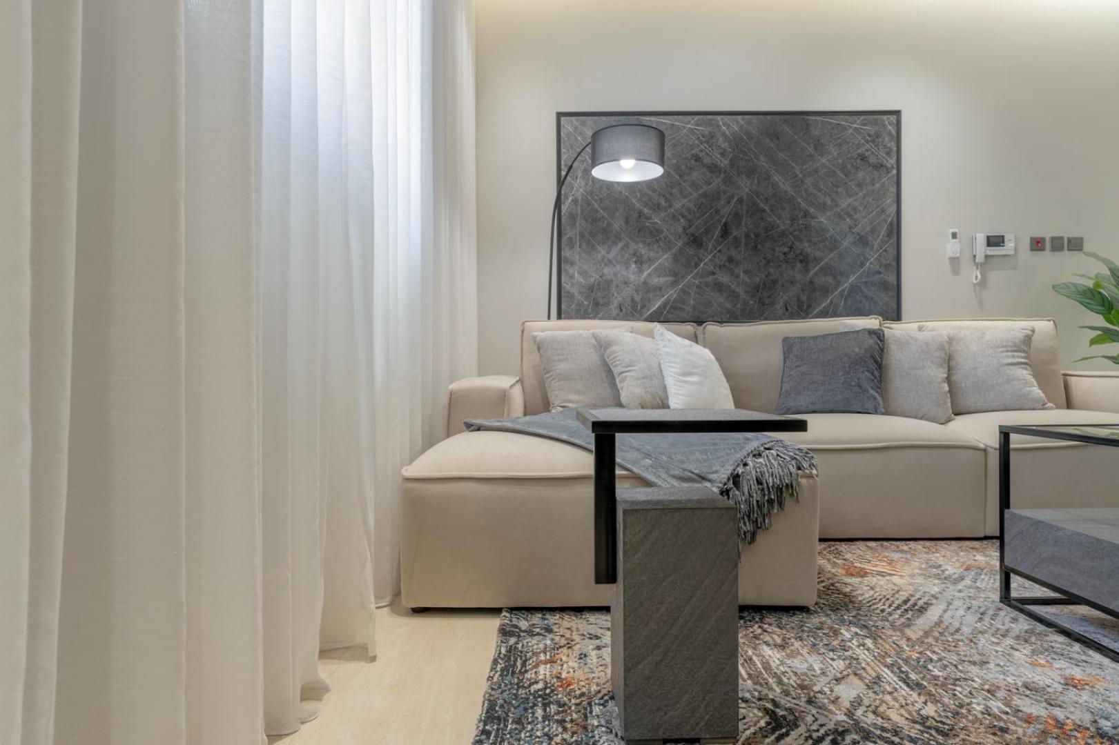Layali 3br - Int'l Convention And Exhibition Center Apartment *